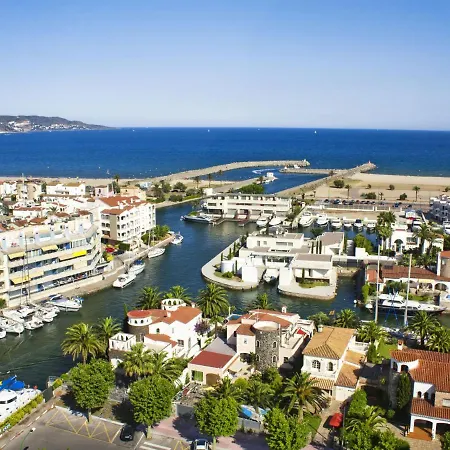 Port Mistral-1 By Interhome